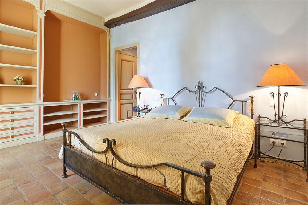 Hotel Chateau Les Crostes Lorgues Exterior foto